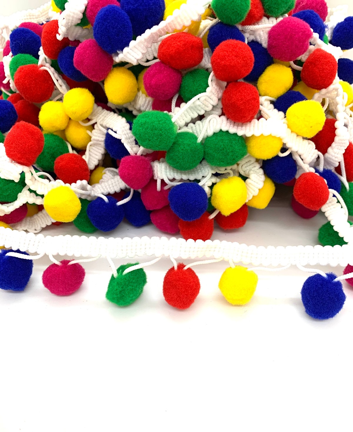 MILLARE POMPON MULTICOLOR DE 3CM