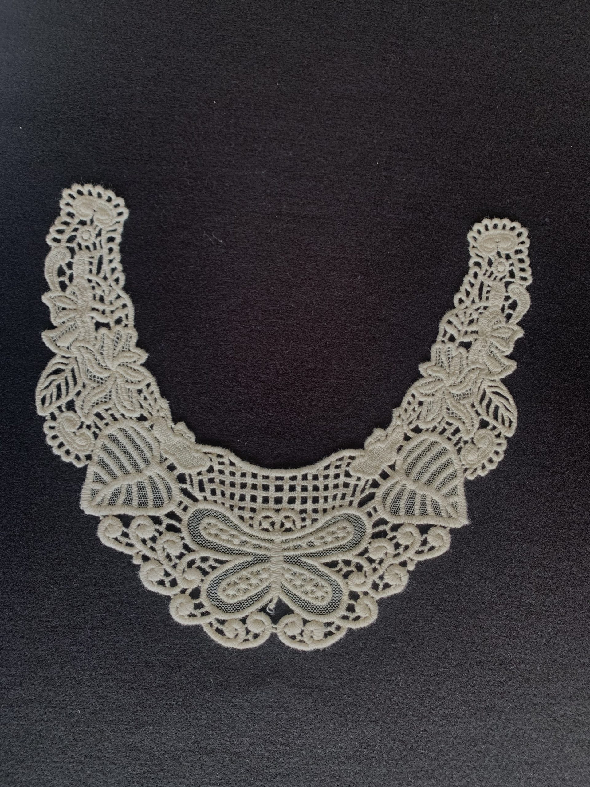CUELLO BEIGE