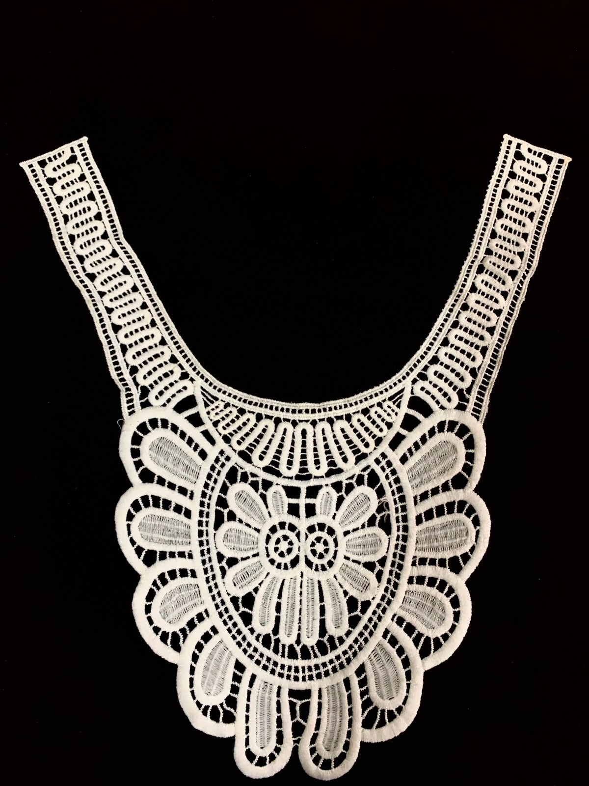 CUELLO BLANCO