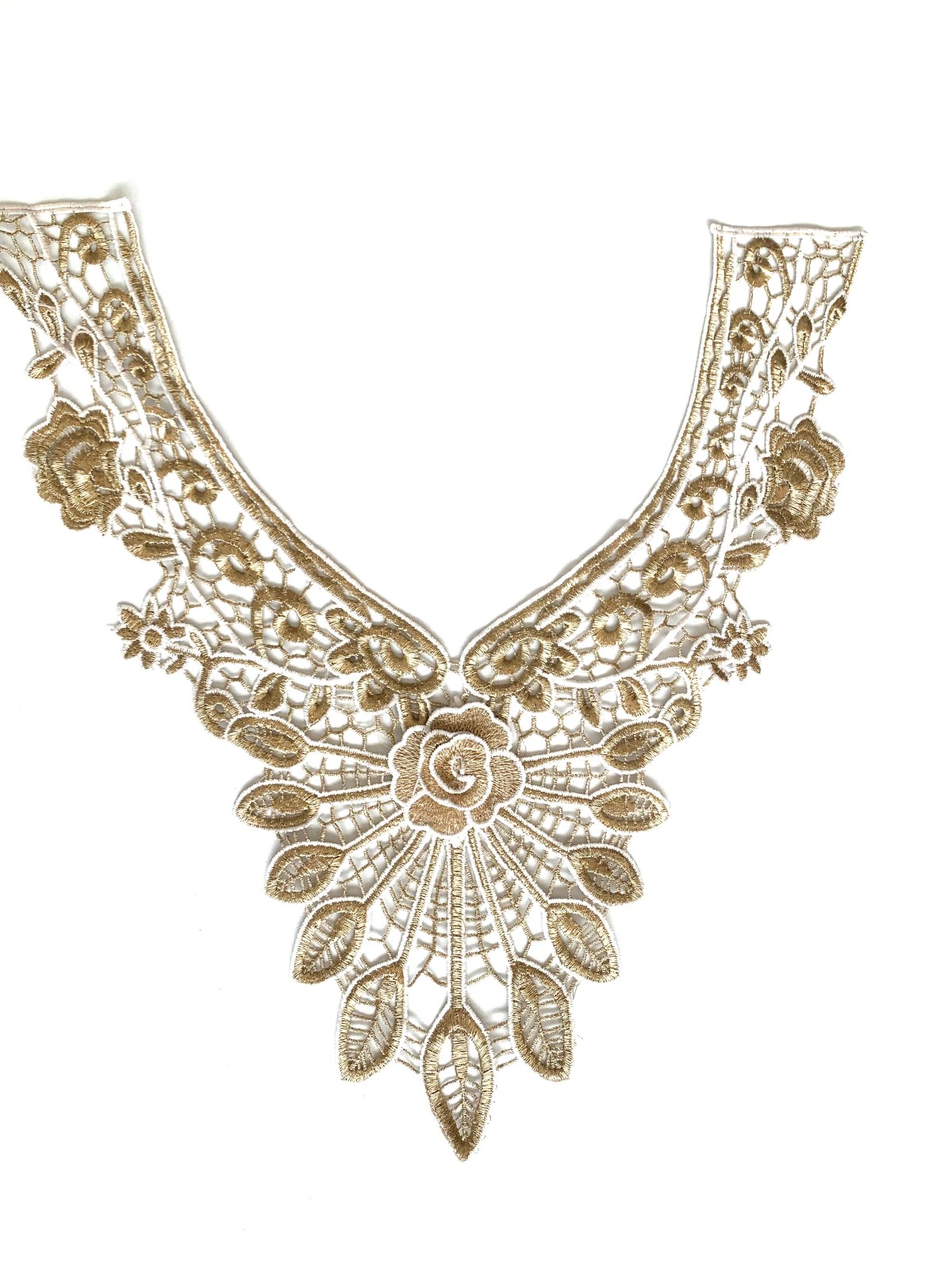 CUELLOS CON DORADO